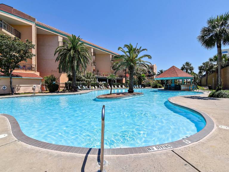 Rental apartment with BBQ & patio | Beach nearby | Suitable for remote work | Pets are welcome — photo 3