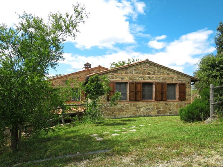 Vacation home with garden, pool & terrace — photo 3