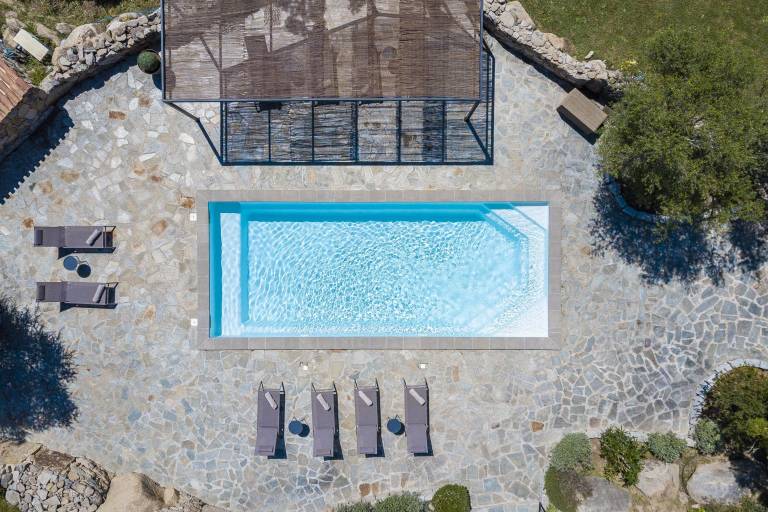 Villa with BBQ, terrace & private pool — photo 2