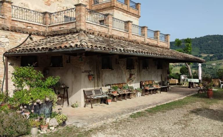 La Meridiana BIO Agriturismo: Medioevo - camera matrimoniale, colazione su richiesta — photo 5
