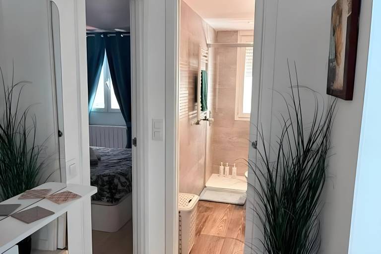 Rental apartment with 2 rooms for 6 persons — photo 4