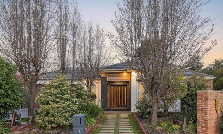 House Caroline Springs