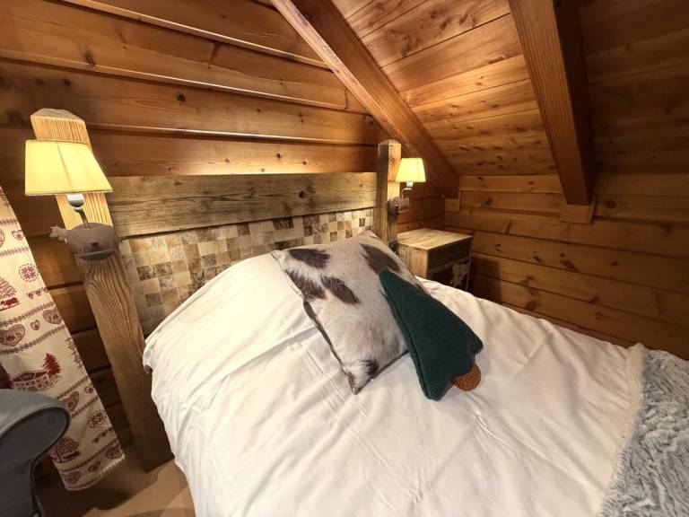 LE MONTAGNARD Chalet en bois — photo 4