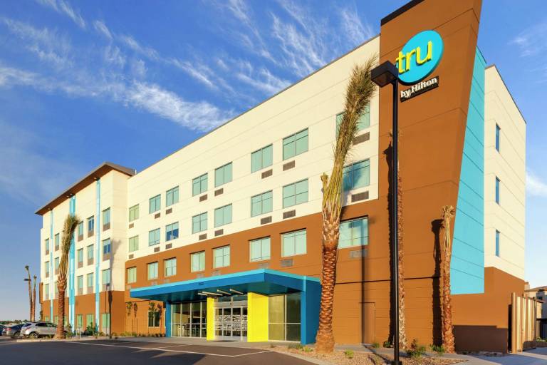 Tru by Hilton Gilbert Phoenix — photo 2