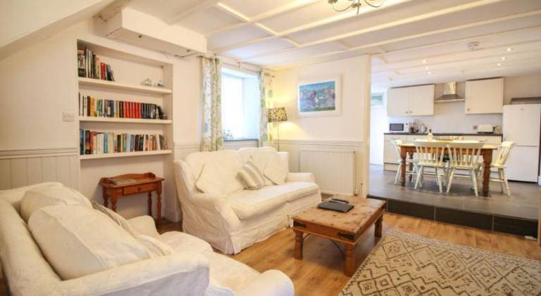 House with 3 rooms for 6 persons — photo 2