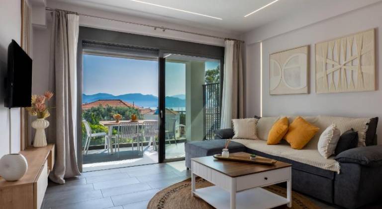 Apartment with patio, garden & private pool | Good for workation — photo 2