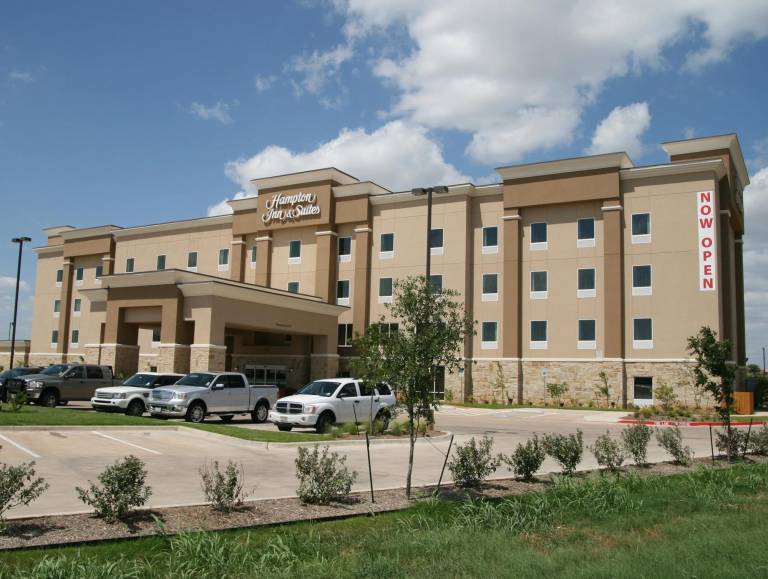Hampton Inn & Suites Cleburne in Cleburne, TX