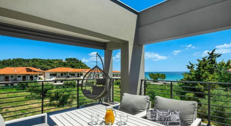 Serviced apartment with garden & patio | Beach nearby | Pet-friendly in Kas