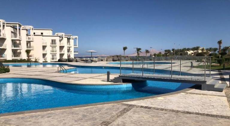 Holiday apartment with pool — photo 4