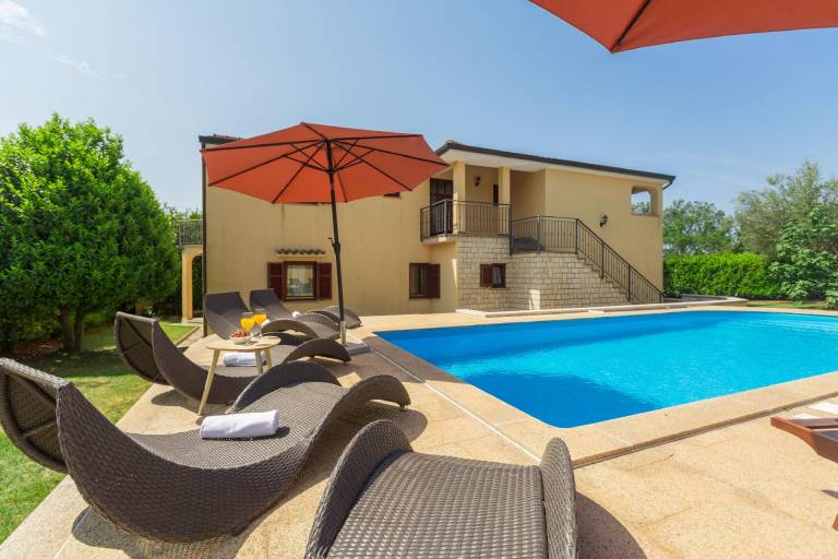 Apartman Frata