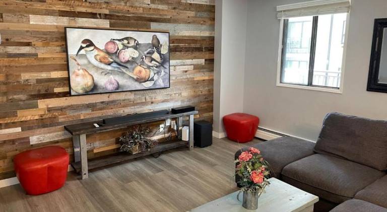 Holiday apartment with 2 rooms for 6 persons in Calgary, AB