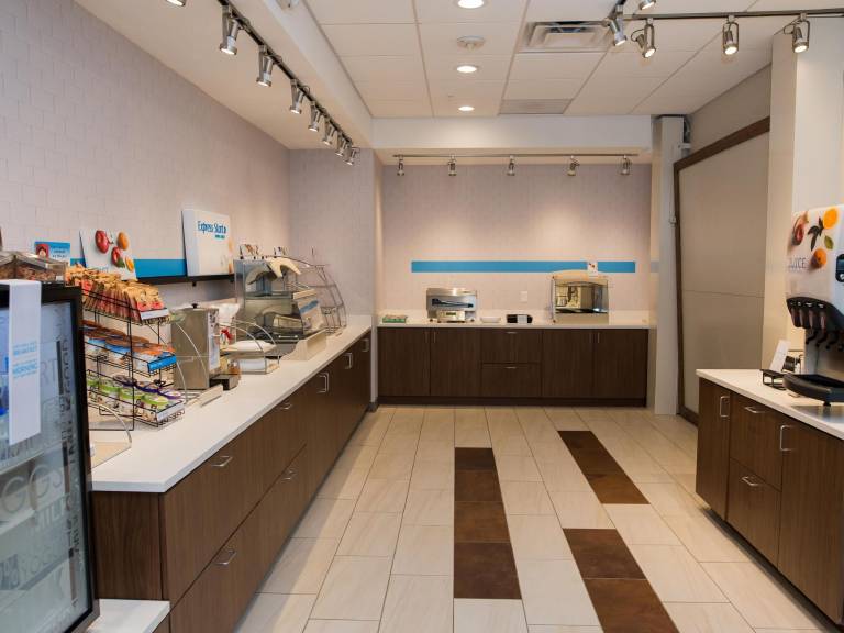 Holiday Inn Express & Suites Marietta By IHG — photo 4