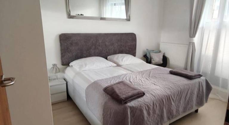 Rental apartment with jacuzzi & pool — photo 2
