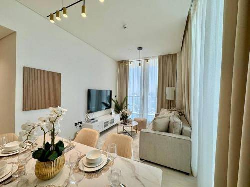 Apartment Emirates Hills