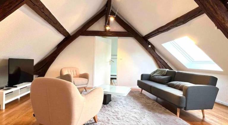 Holiday apartment with 2 rooms for 9 persons in Senlis