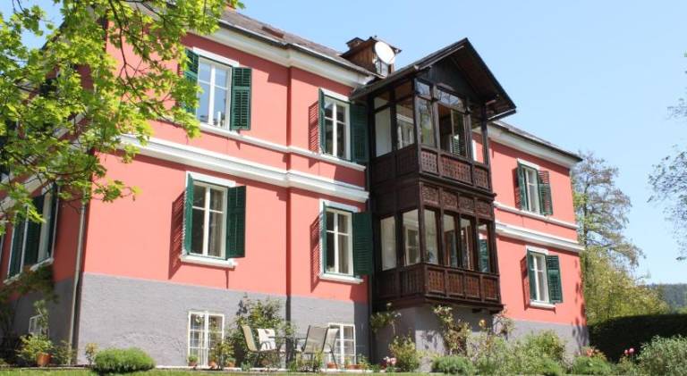 Rental apartment with 2 rooms for 4 persons in Villach