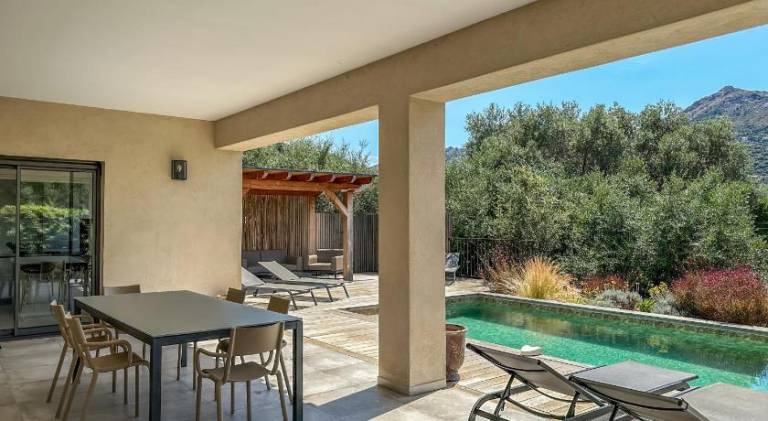 Child-friendly villa with garden, grill & private pool | Dogs allowed — photo 4