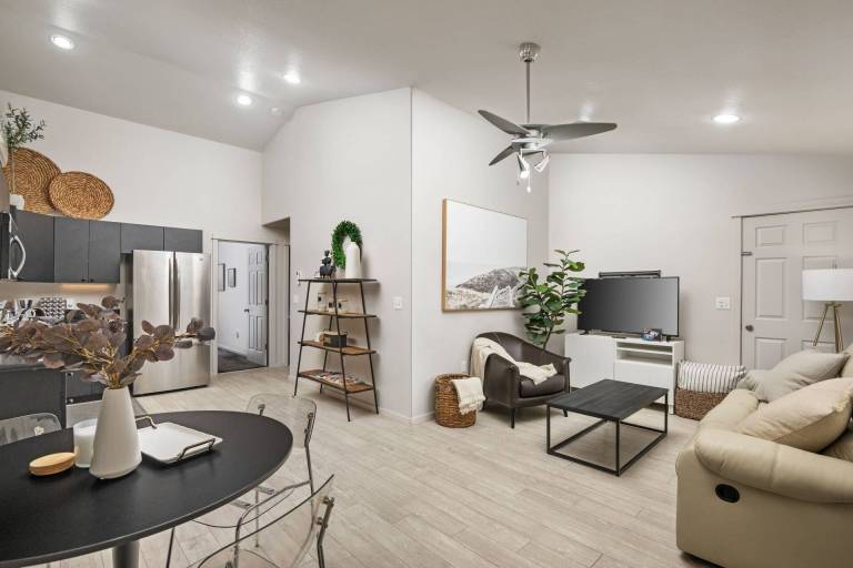 Condo  Fisher's Landing East