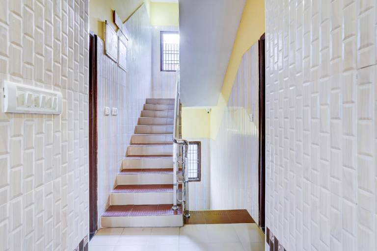 Hotel O Madras Residency