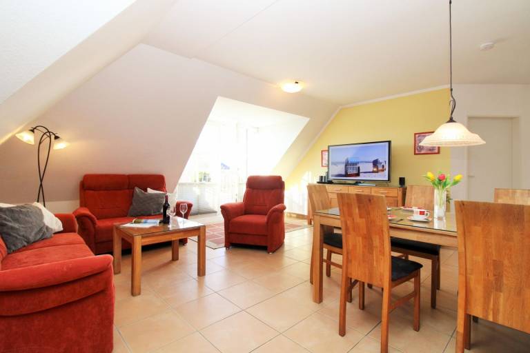 Haus Olymp WE 28: strandnahe, geräumige und moderne 3-Zimmer-Fewo in Kuehlungsborn