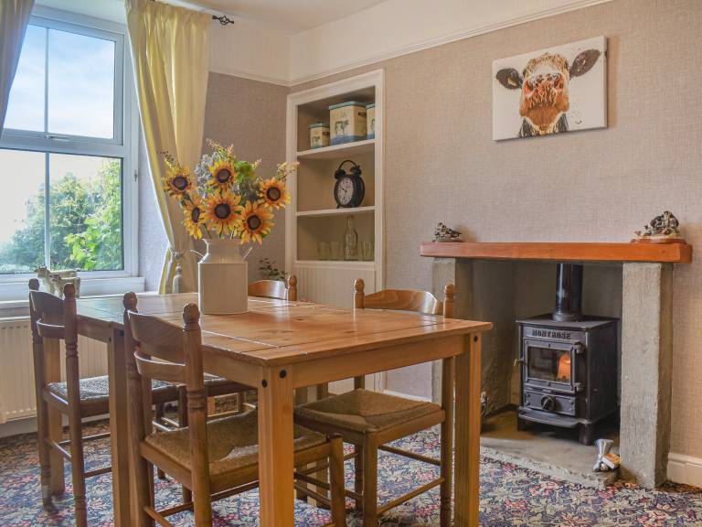 Family-oriented wonderful cottage with barbeque & yard | River view | Pet-friendly — photo 4