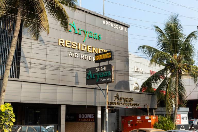 Aryaas Residency Nettoor