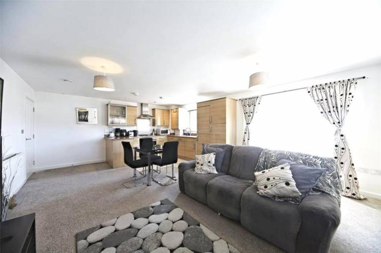 Apartment Sutton