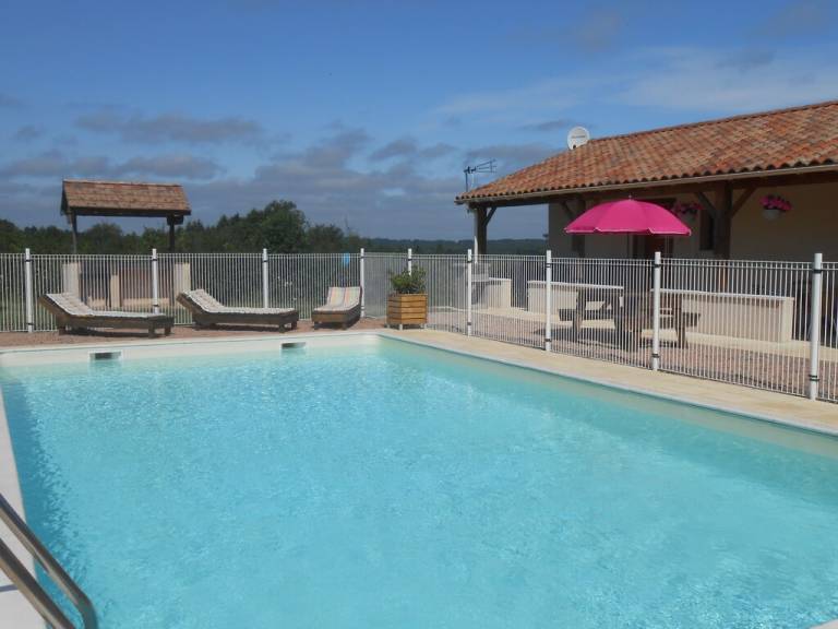 Apartment  Piégut-Pluviers