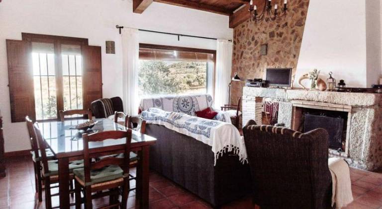 Fully equipped villa with terrace, garden & private pool | Pets are welcome — photo 4