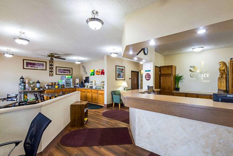Quality Inn Sheboygan North I-43 — photo 3