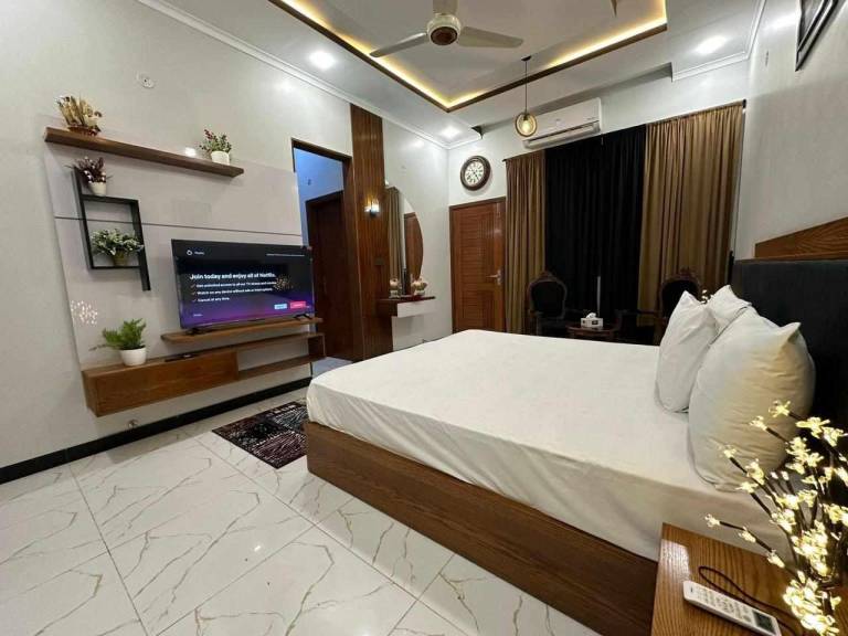 Meadows Hotel and Suites Gulshan