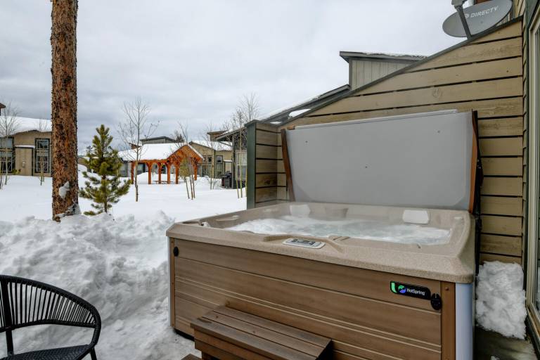 Vacation home with hot tub, terrace & barbecue | Mountain view | Suitable for remote work — photo 5