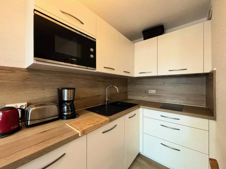 Studio with 1 room for 4 persons — photo 2
