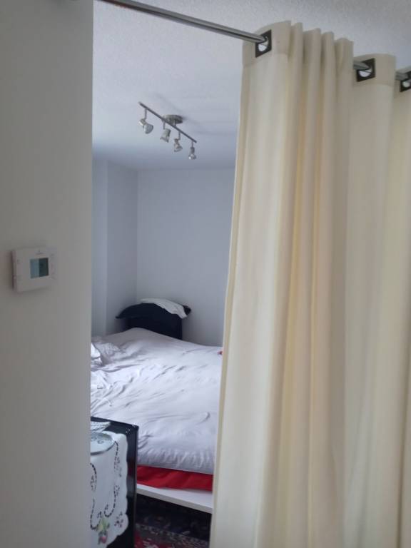 Apartment Bay Cloverhill