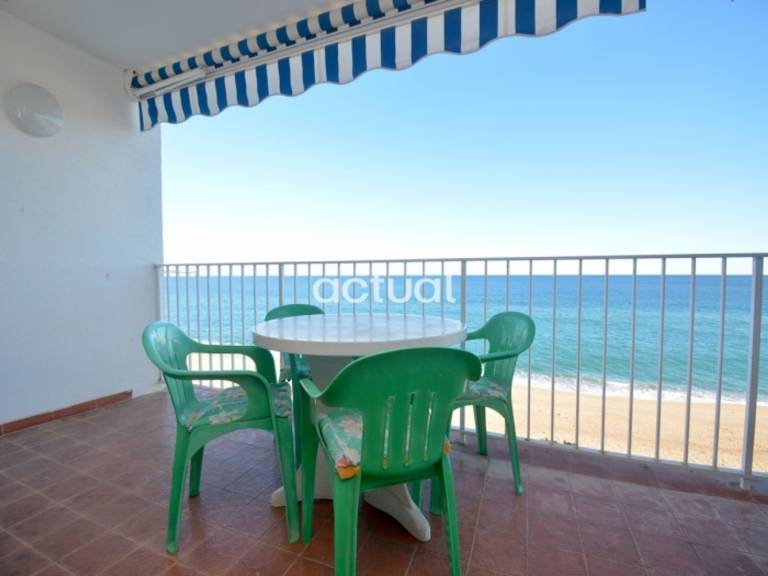Apartment with 2 rooms for 6 persons — photo 2