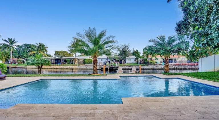 New! Waterfront Heated Pool & Jacuzzi 2 mi to Beach - Fishing Pier Relaxing SPA & Hammock — photo 2