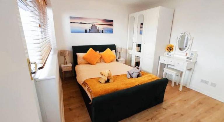 Holiday apartment with 1 room for 4 persons in Poole