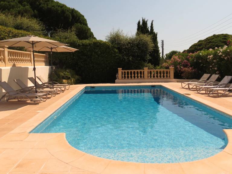 Villa with private pool & barbecue — photo 5