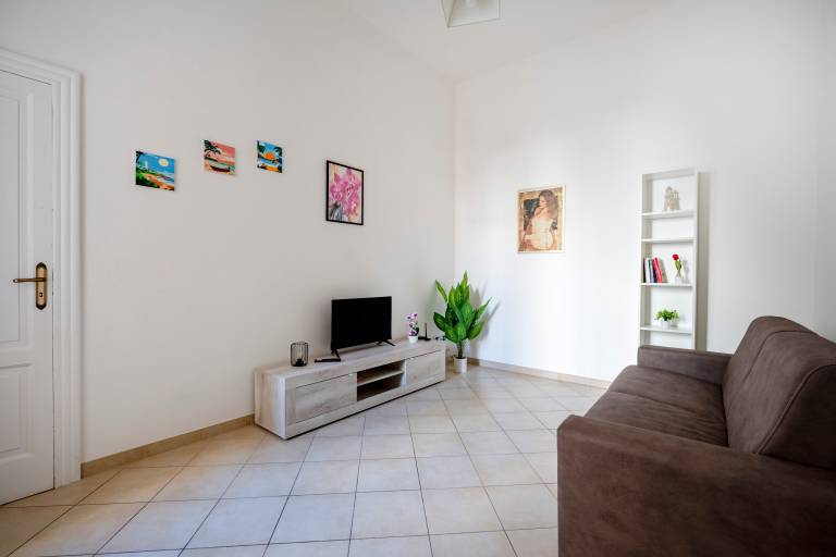Apartment with fast internet | City view — photo 4