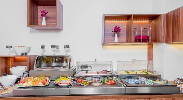 Serviced apartment | Near Prague Castle | Good for workation — photo 3