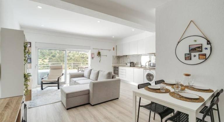 Holiday apartment with jacuzzi & BBQ — photo 2