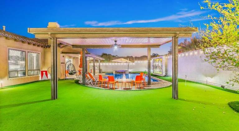 Vacation home with jacuzzi & pool | Dogs allowed — photo 5