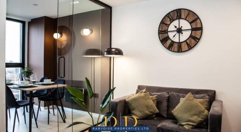 Mancunian Luxury Suite - Stylish & Warm 1-Bed - Ideal For Business or Work Stays - By Parydise Prope — photo 5
