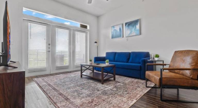 Apartment with pool | Perfect for remote work — photo 2