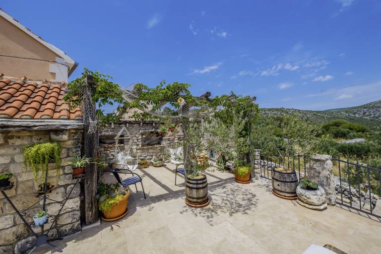 House with garden, BBQ & terrace | Mountain view — photo 3
