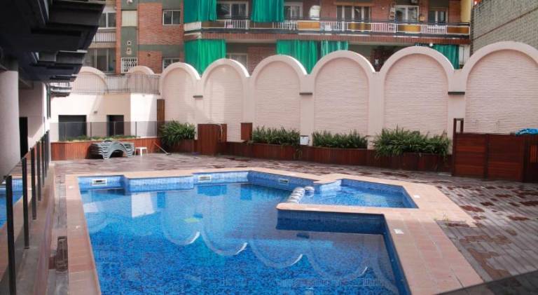 House with pool | Beach nearby | Pets allowed — photo 3