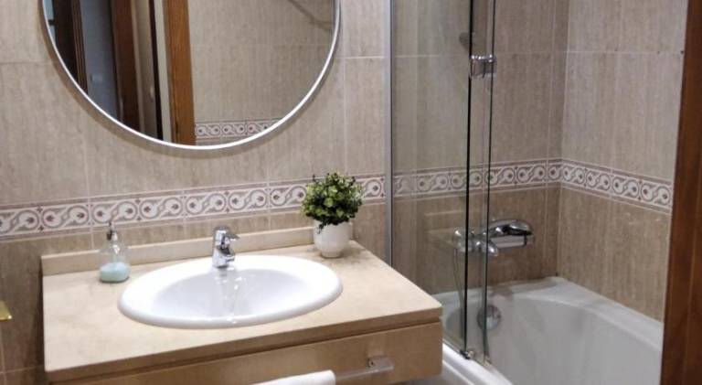 Apartment with jacuzzi | Dogs allowed — photo 2