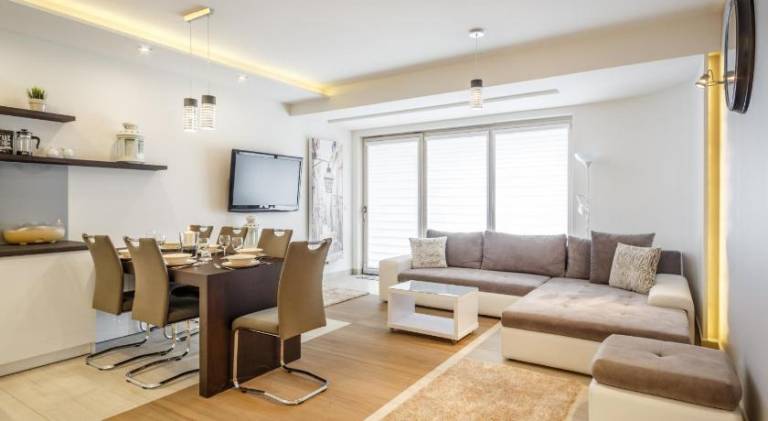 Serviced apartment with sauna, pool & jacuzzi — photo 3