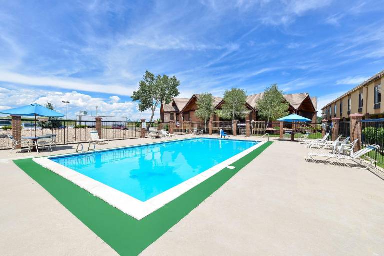 Americas Best Value Inn & Suites Ft. Collins E at I-25 — photo 2