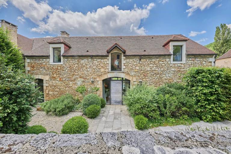 Child-friendly pleasant house with yard, private pool & patio | Pets allowed — photo 3